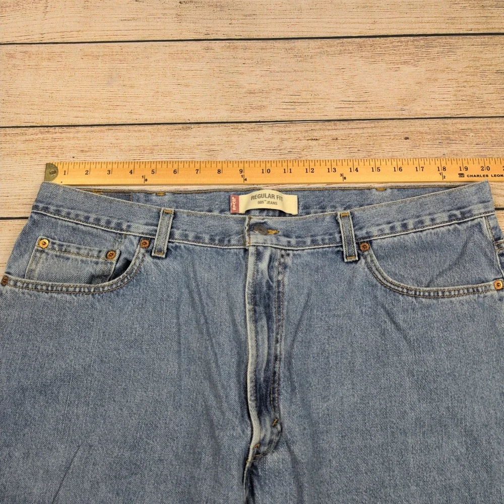 Levi's 505 Regular Fit Men's Jeans W42 L30 Light Wash Classic Denim‎